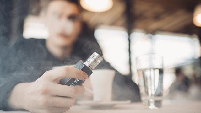 E cigi bolt Buyer Guide and Top Picks to Pair with the Best cigarette charger with usb