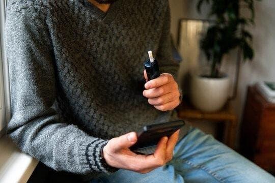 Vape battery life and maintenance - how long does an e cigarette last and Vape longevity tips