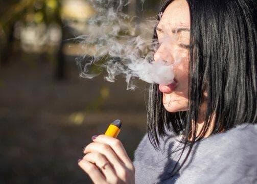 Ultimate guide to streaming trực tiếp bóng đá and choosing the best swag electronic cigarette for sports fans