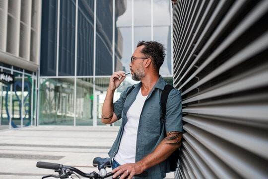 Vape Breath Guide do e cigarettes make your breath smell and what Vape users can do to freshen breath