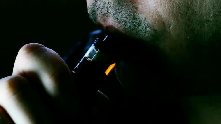 IBvape E-cigarete travel rules and are e cigarettes allowed in hand luggage explained with practical in-flight packing tips